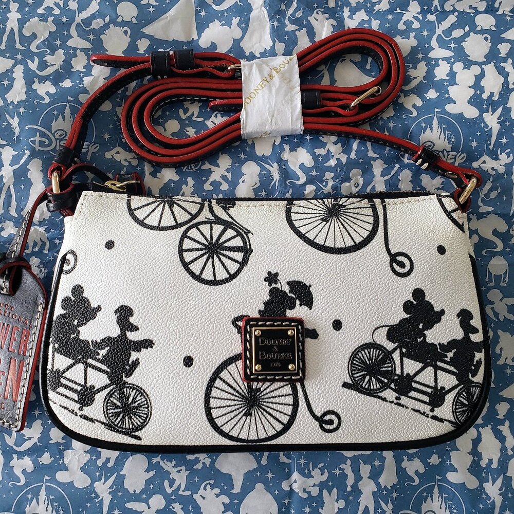 Disney Dooney & Bourke Epcot 2015 FLOWER & GARDEN Crossbody